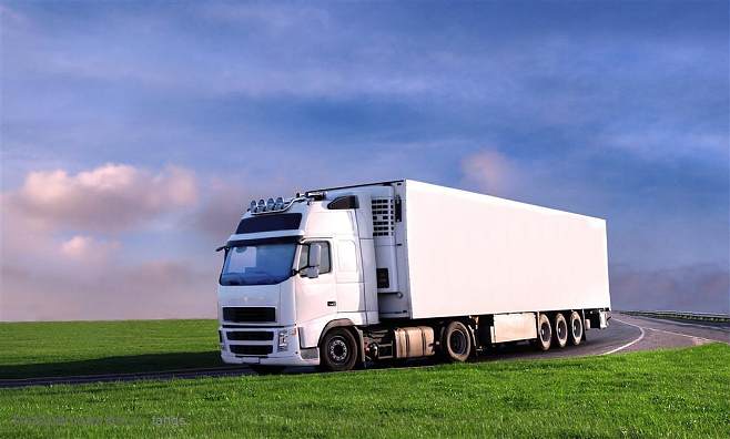 空白快递物流车在现代物流中的关键作用与优化策略